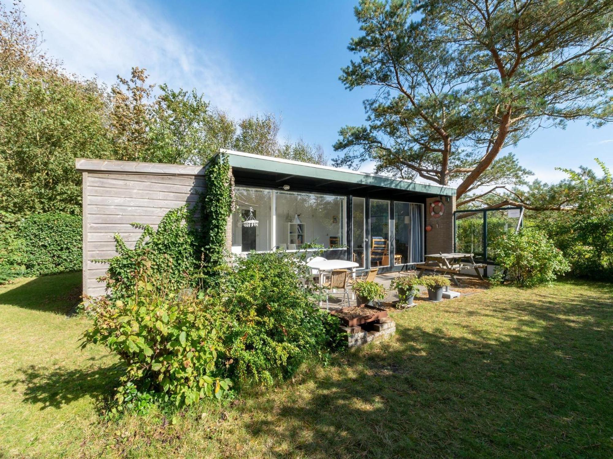 Gracious Bungalow With Garden Villa Callantsoog Buitenkant foto