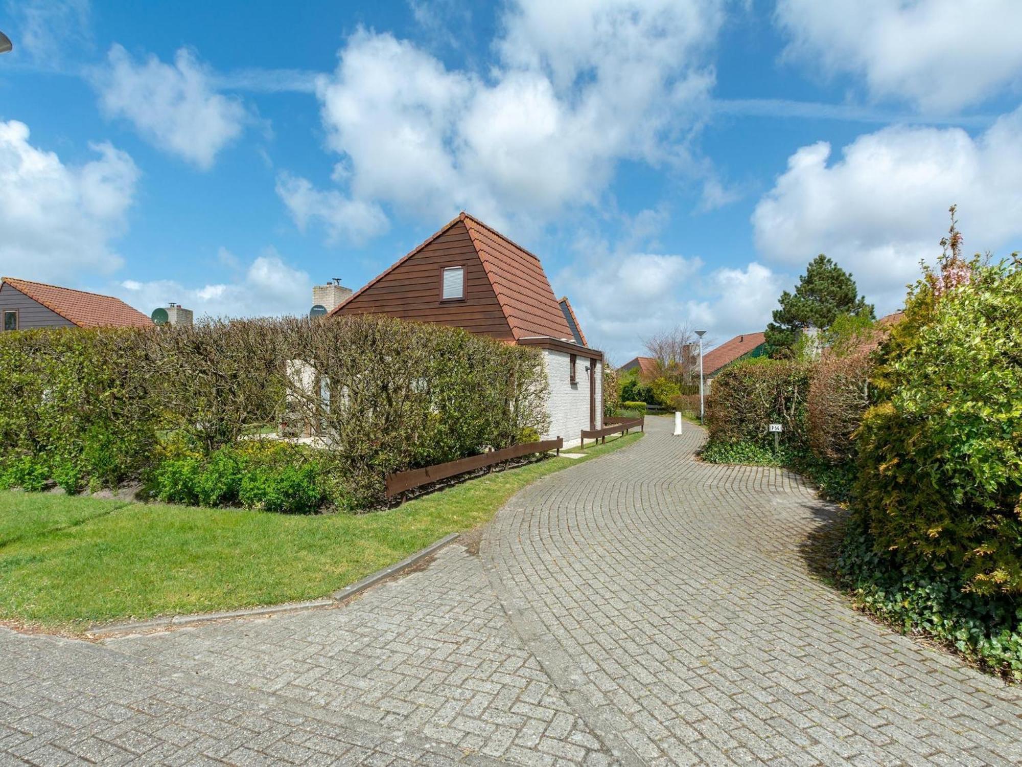 Gracious Bungalow With Garden Villa Callantsoog Buitenkant foto